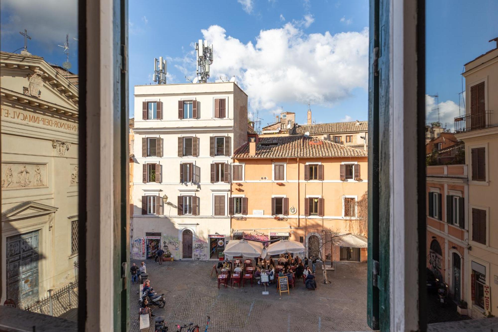 Iflat Trastevere Life With Beauty, Elegance & *